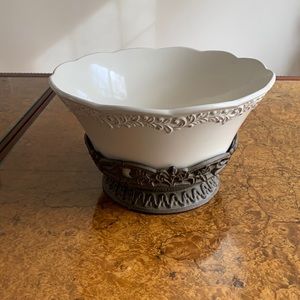 Certified International Renaissance Ivory by Karidesign Bowl & Metal Stand